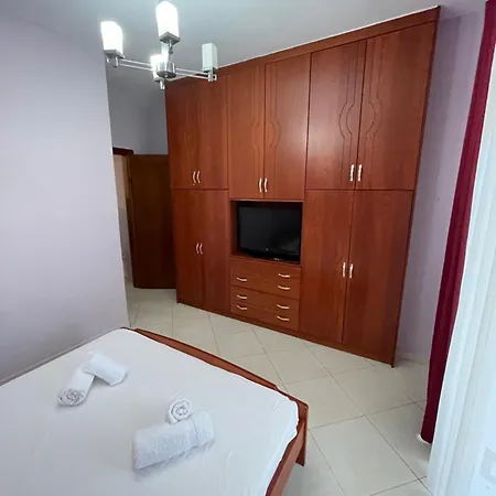 Apartment Kevi *